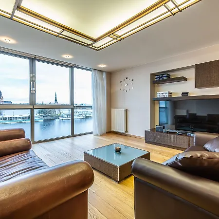 Winwinstay Superior By River Daugava Appartement *