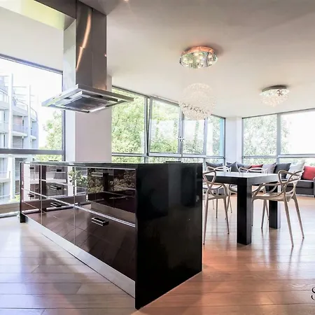 Winwinstay Superior By River Daugava Appartement *